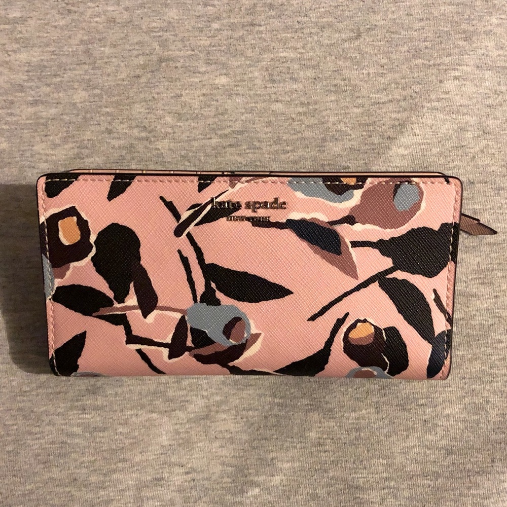 Kate Spade Large Slim bifold wallet